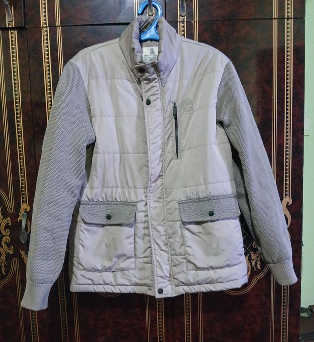 2 ta tufli va qurtka sotiladi