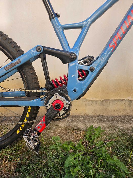 Specialized demo race