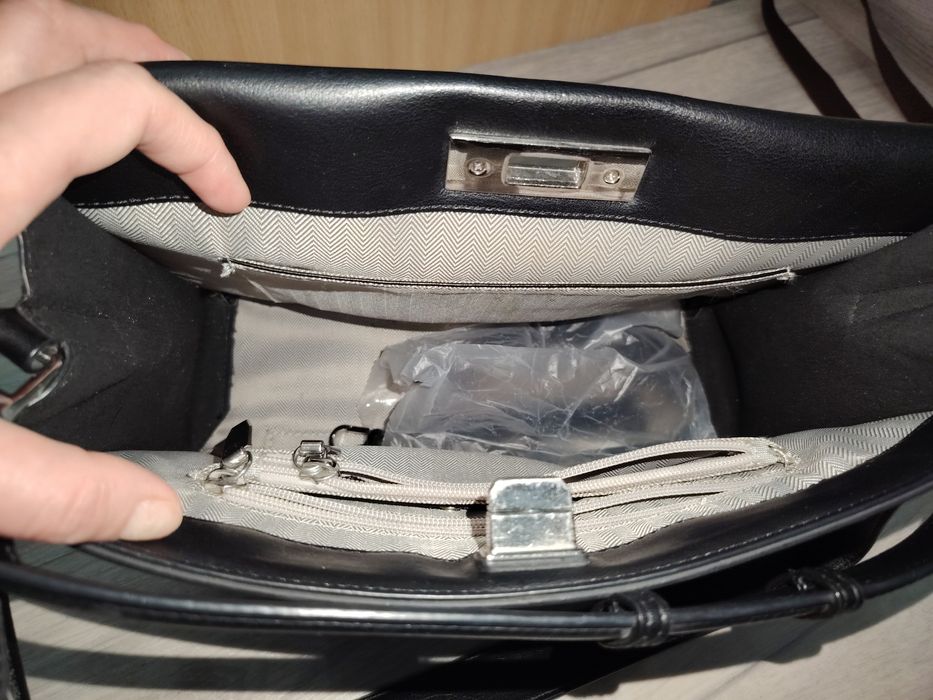 Продам сумку оригинал