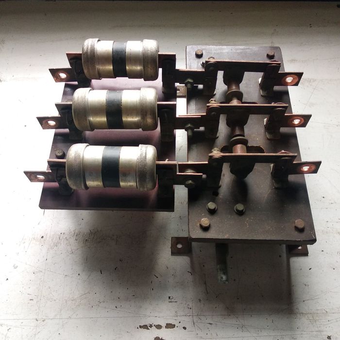 Рубильник  200 А