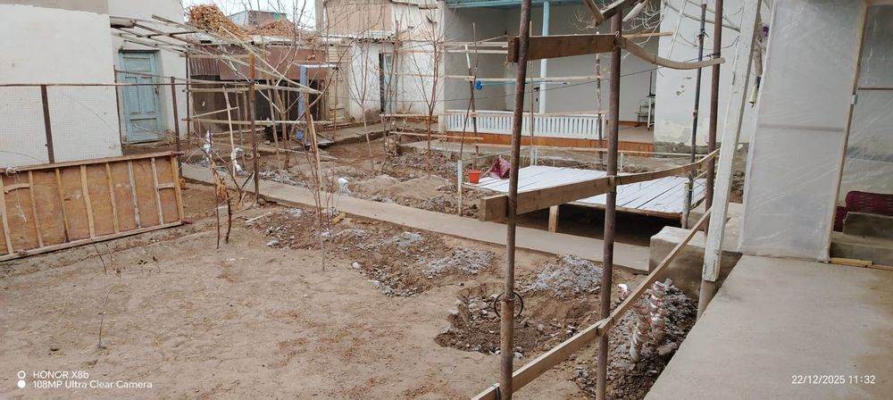 Янгиарик туманида ховли жой сотиллади