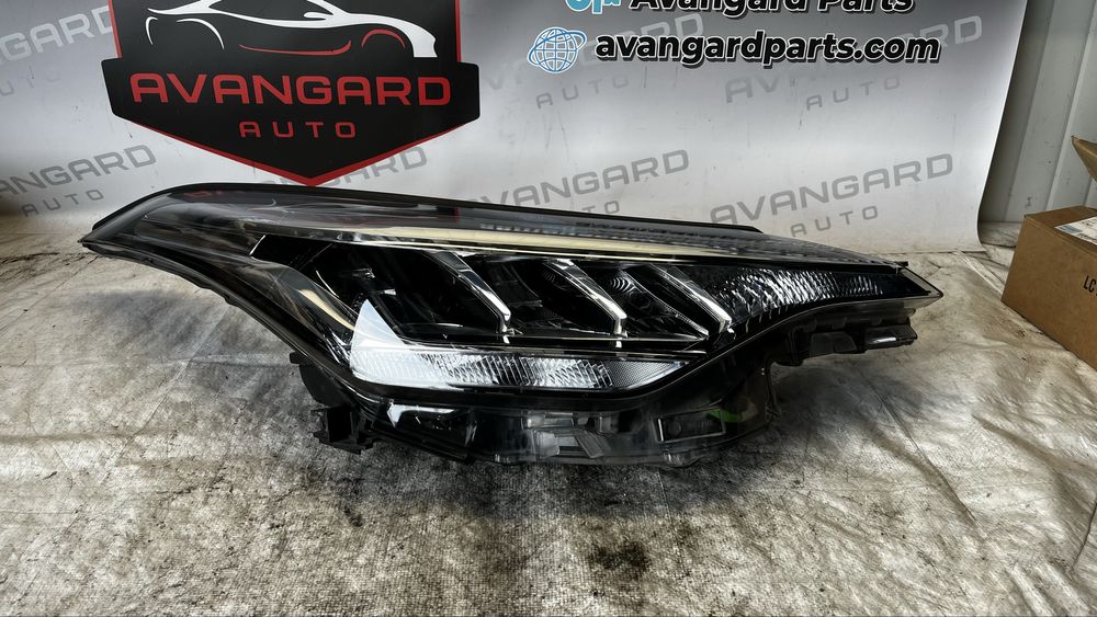Toyota CHR 21- десен фар