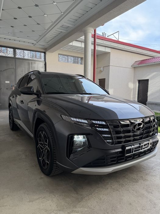 Hyundai tucson 2,5 L  Nline zavod navarotli pozitsa bez lyuk chiqgan