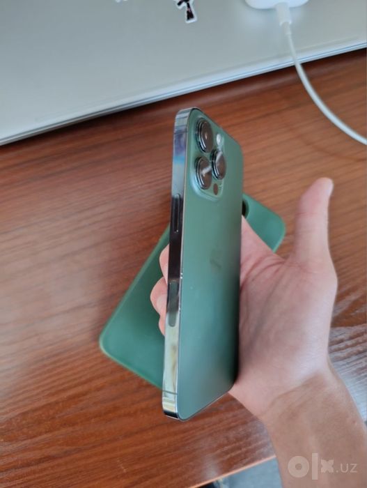 Iphone 13 pro ( green )