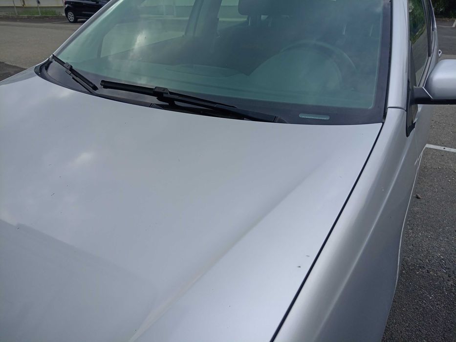 Vând Volkswagen polo din anul 2006 pe benzina cu doar 144319 km