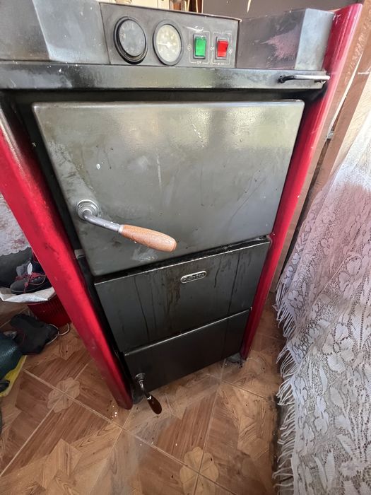 Centrala termica pe lemne + Vas expansiune 50L + cos inox de vanzare !