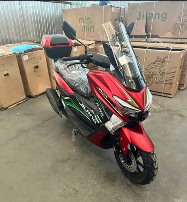 Yamaha n max 150. Jilang 50 150. Ямаха n max 3 места. Yamaha nmx125. Yamaha nmax.