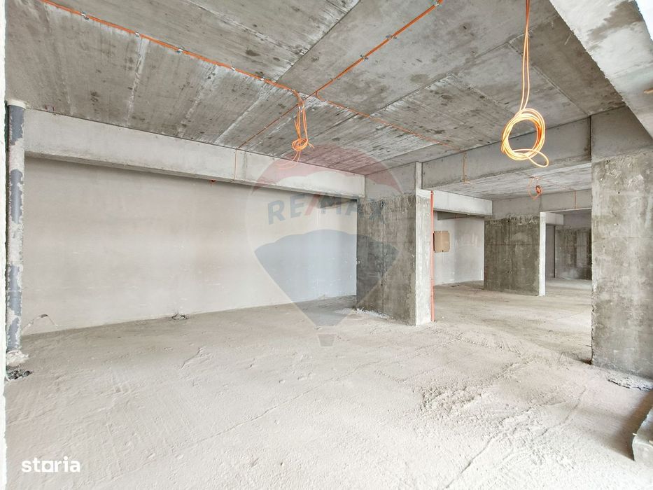 Vanzare Spatiu Comercial Parter, Terasa 63mp | M. Berceni la 9 minute