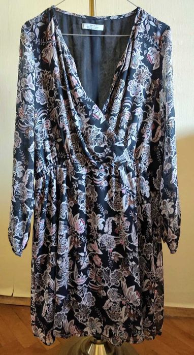 Нови, красиви маркови рокли на добри цени