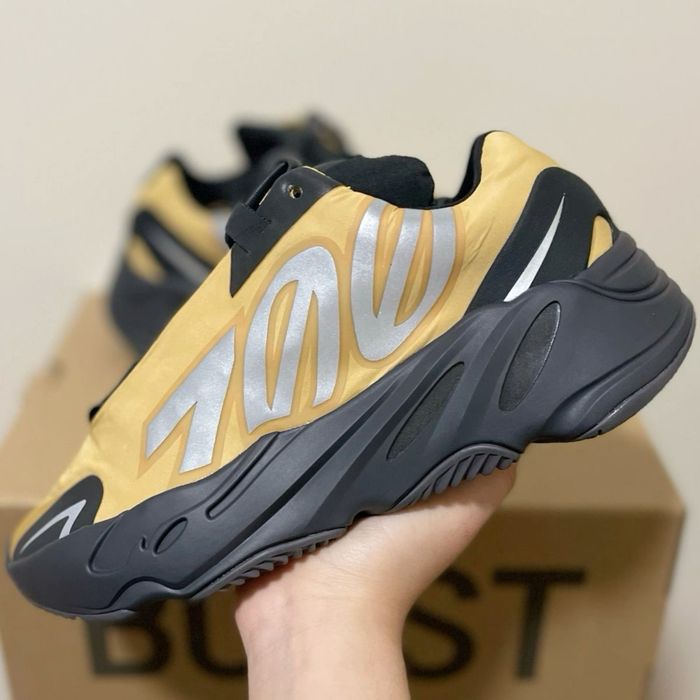 Adidas Yeezy 700 MNVN Honey