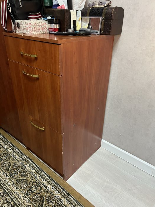 Продам спальный гарнитур