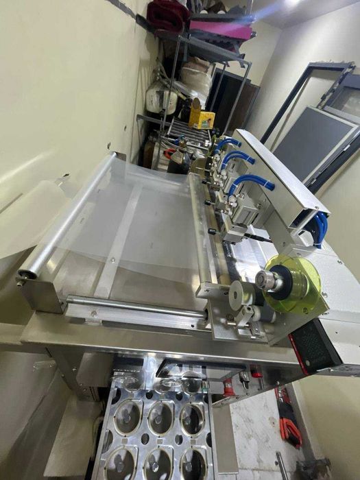 Продается станок-полуавтомат для упаковки в пластиковый стакан и ГМС