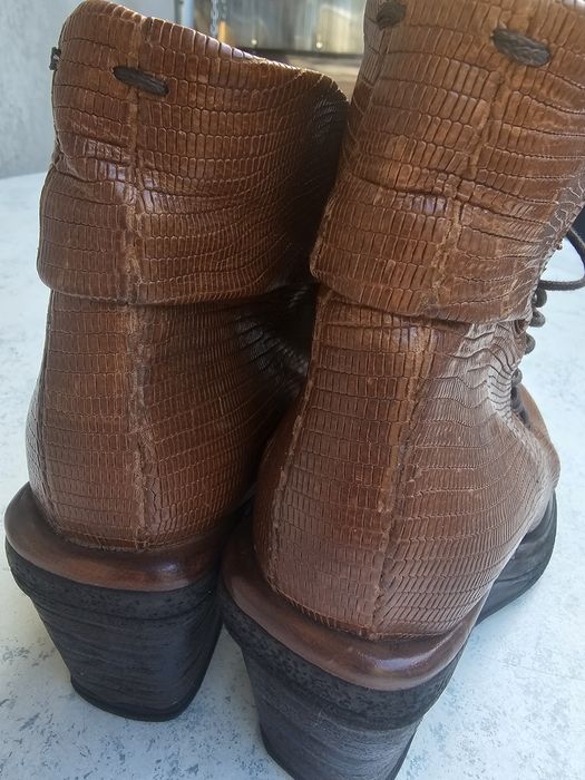 As 98, piele naturala