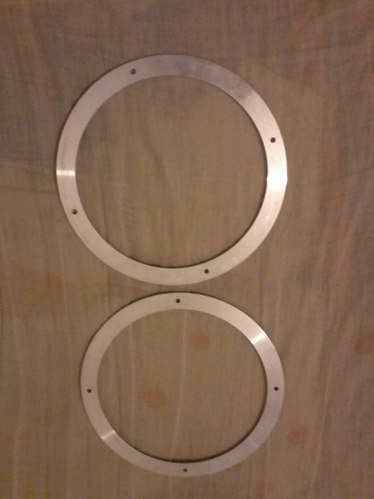 Продам декоративные круги для динамиков ( колонок)