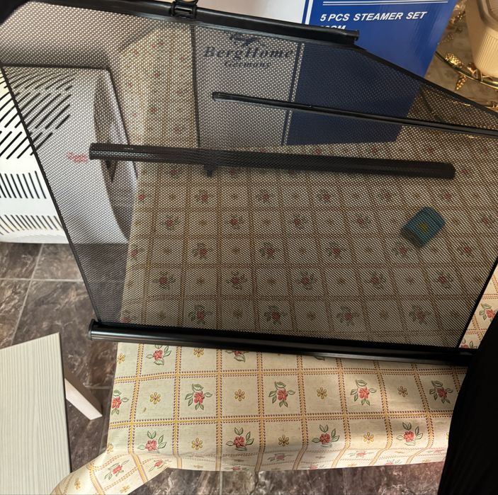 Продам шторку на камри 50/55