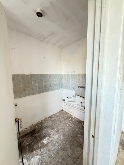 Garsoniera București, B-dul Iuliu Maniu, sect.6, necesită renovare