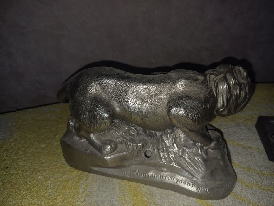 Продам статуэтки.