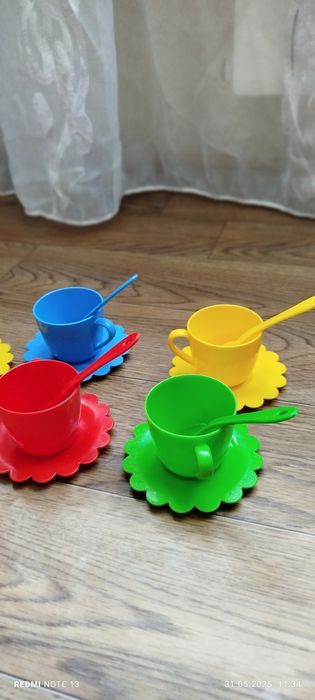 Продам набор детская  посуды