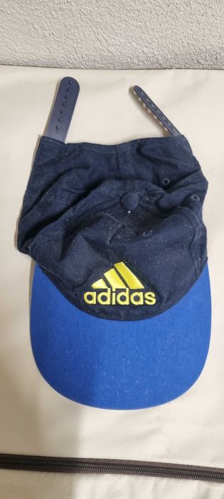 Шапски с козирка