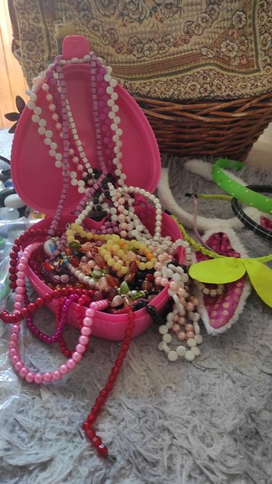 Бусы для девочек в наборе