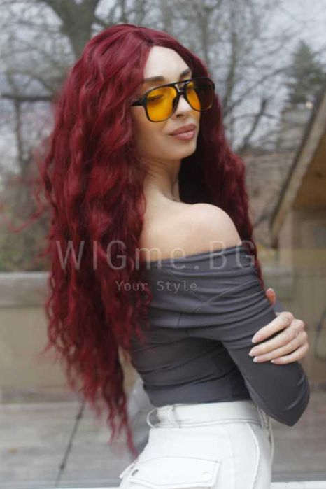Дълга обемна чуплива тъмночервена перука Елина