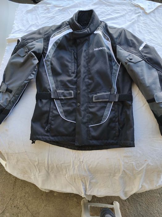 Мъжки и дамски мото екип