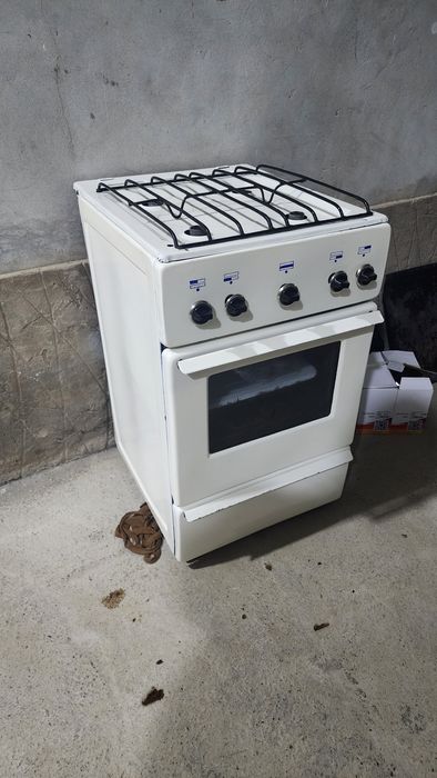 Газ плита сотилади келишсек обменам бор