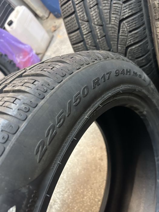 Зимни гуми Pirelli Sottozero 225/50-17