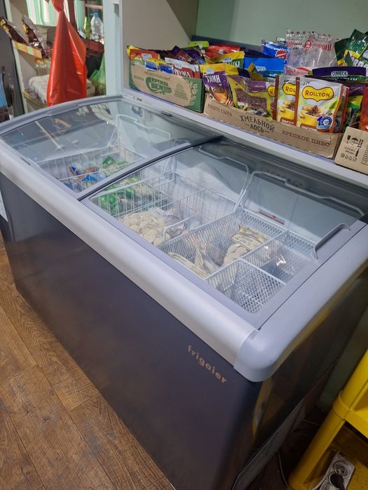 пролаётся холодильник (без товаров)