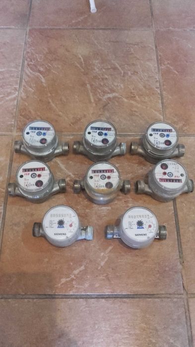 Apometre apa rece si apa calda