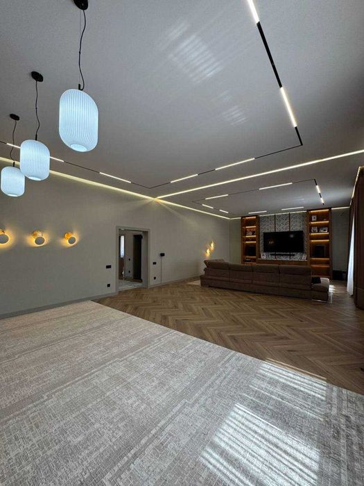 Цена далеко ниже рыночной.