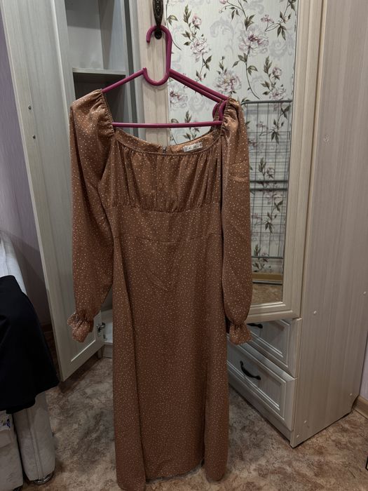 Платья продам срочно