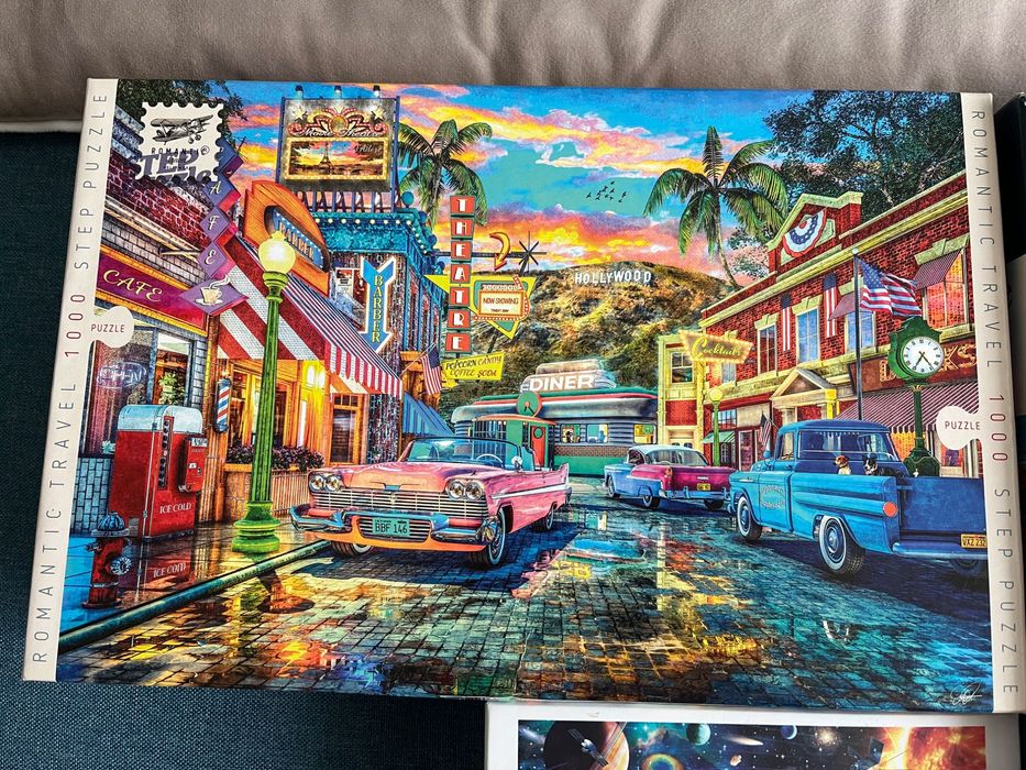 Пазлы три коробки