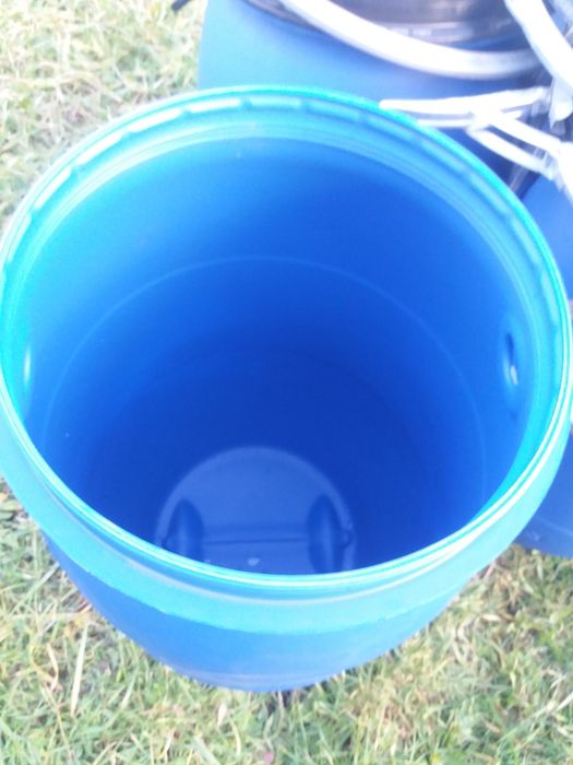 Butoi din plastic alimentar 60 litri