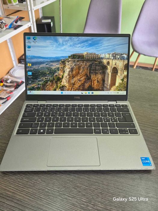 Dell Latitude 3320 Core i5 1135G7 / 8GB DDR4/ 256GB SSD/ Intel Iris XE