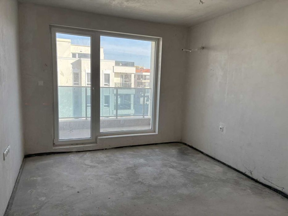 Продава се Двустаен апартамент в Пловдив, Остромила - 67 кв.м за 910 €/кв.м - Снимка #1