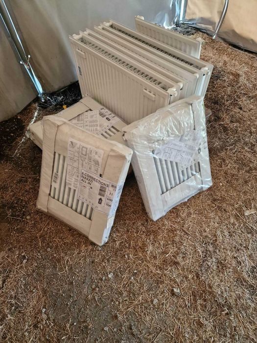 Radiatoare,calorifere,set robineti termostatati,termostat ambient