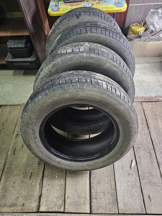 Продам шины летние Pirelli