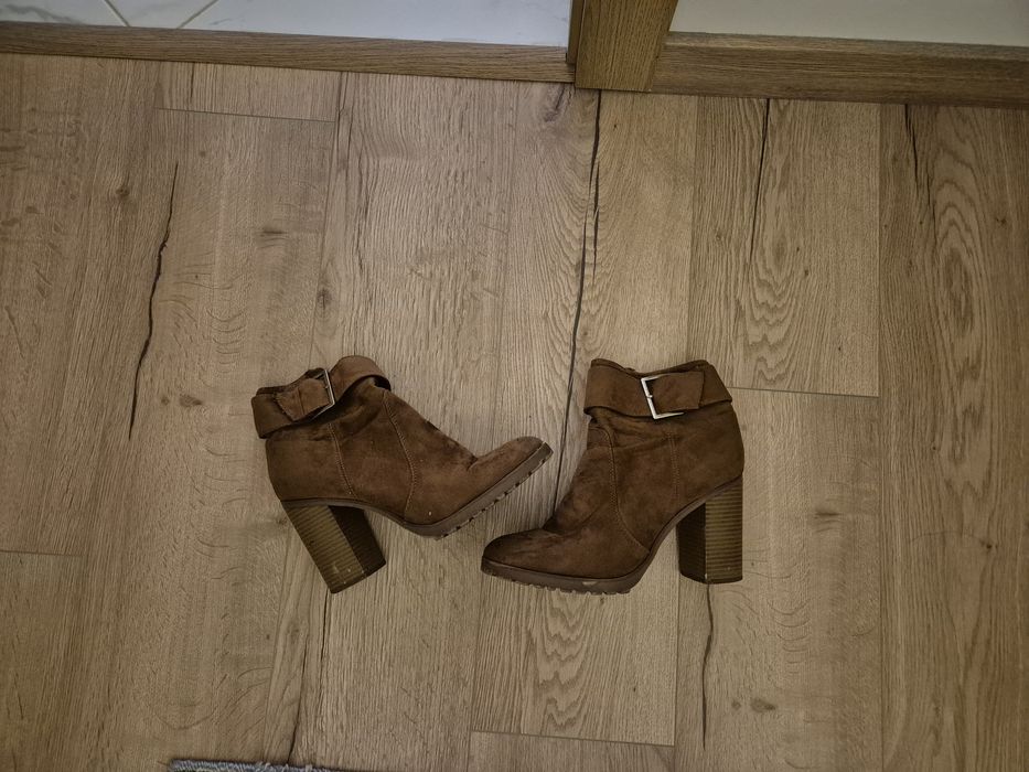 Обувки и ботуши на изгодна цена