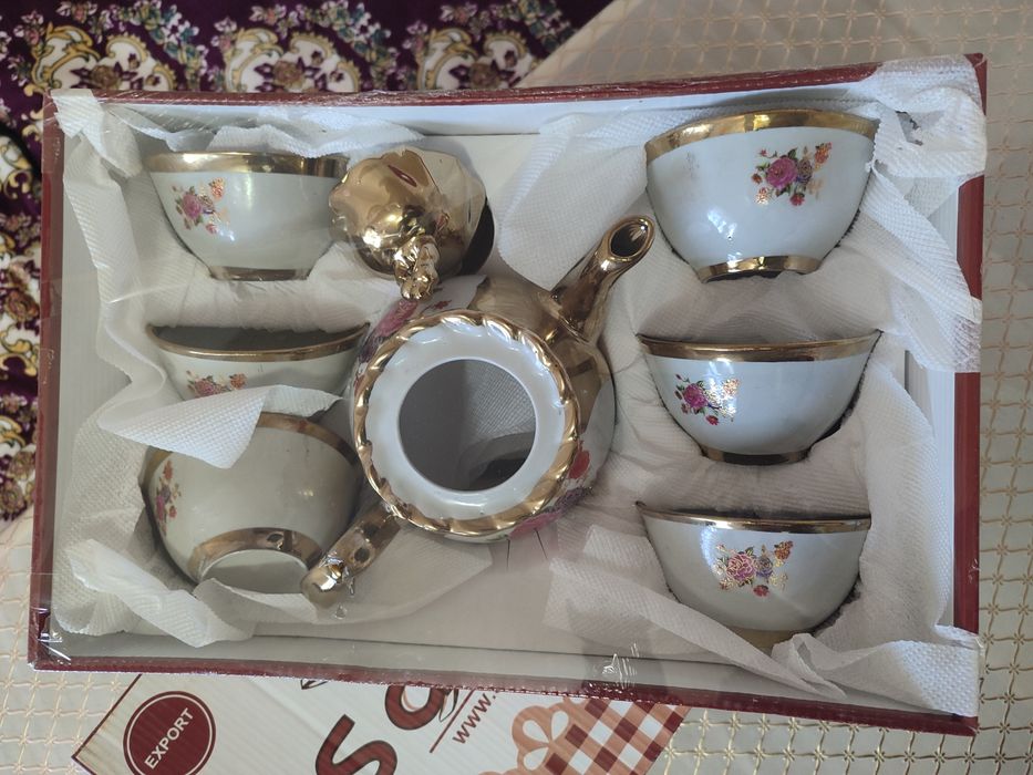 Choynak piyola sotiladi