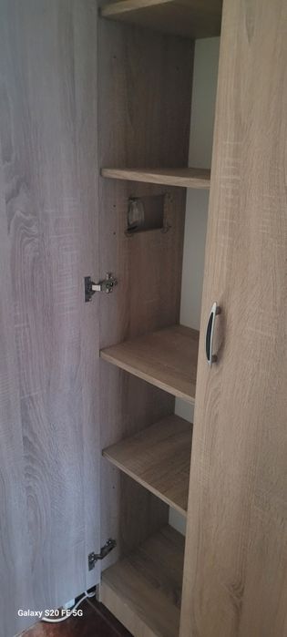 Vand Dulap cu rafturi 130 lei