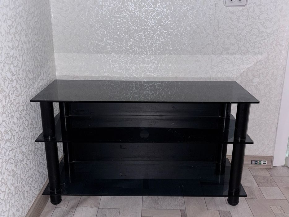 Стеклянная тумба