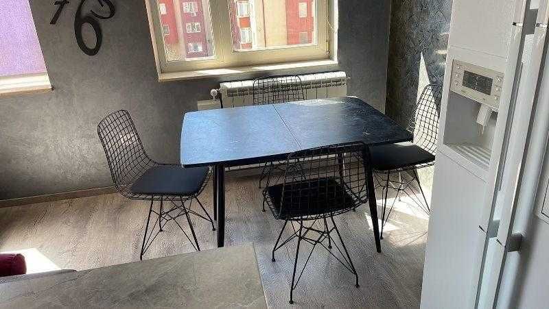 Дава се под наем Тристаен апартамент в Пловдив, Беломорски - 96 кв.м за 469.2 € - Снимка #2