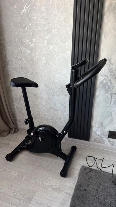 Велотренажер новый