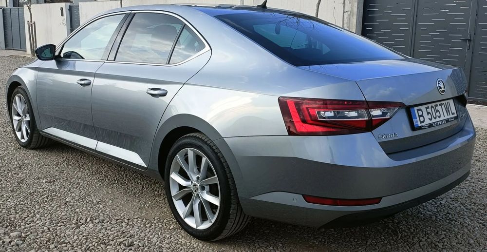 Škoda Superb 2015 diesel, 13.907 € — imagine 3