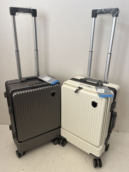 Луксозни куфари от поликарбонат /безплатна доставка/