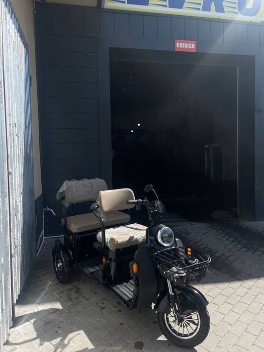 Трёх колесный скутер wasat sport состояние идеал