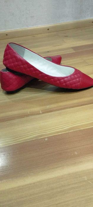Женские туфли 42