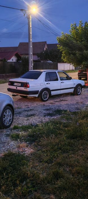 Vand sau schimb cu toyota unde ofer diferenta