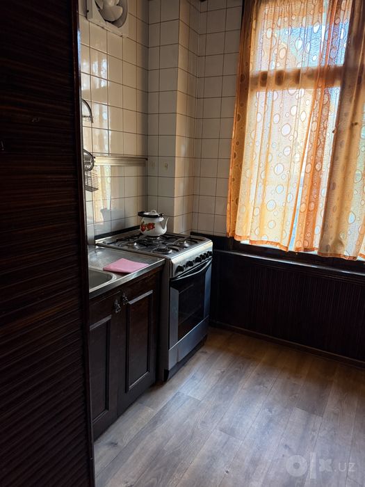 Жангох круг ц13      1 хона 44 кв ареда